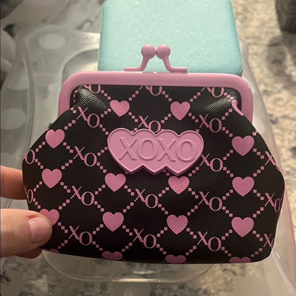 XOXO Black and Pink Women's coin pouch